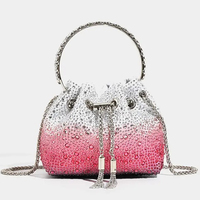 Sac Seau Brillant 2026, Pochette de Soirée de Luxe Faite à la Main par un Designer, Sacs à Main Ornés de Strass et de Cristaux Brillants pour Mariages