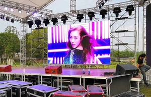 จอแสดงผล LED กลางแจ้ง ความละเอียด 4K ความสว่าง 7000 cd กันน้ำระดับ IP65 ติดผนัง สีเงิน - Product Image 4