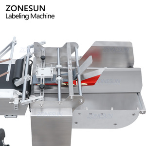 Machine d'étiquetage automatique ZONESUN ZS-TB163PO entièrement électrique avec impression en temps réel pour pochettes, cartes en papier et surfaces planes supérieures - Product Image 4