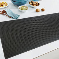 Tapis de service carré noir personnalisable en silicone souple, moderne, écologique, antidérapant, résistant à la chaleur, réutilisable et imperméable pour service à thé