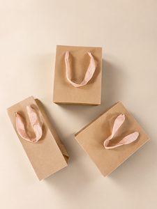 Mini Cosmetic <b>Gift</b> <b>Bags</b> With Lip Print And Makeup Design Art Paper Twisted Handles Recyclable <b>Luxury</b> Style Offset Printing - Product Image 6