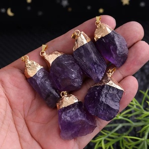 <span class=keywords><strong>Ciondolo</strong></span> in <span class=keywords><strong>ametista</strong></span> <span class=keywords><strong>naturale</strong></span> collana di cristallo placcato oro grezzo irregolare accessori da te pietre preziose viola goccia - Product Image 3