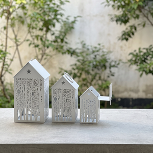 Portavelas de Metal en Forma de Cabaña, Hechos a Mano, Duraderos y Elegantes, Color Blanco, Personalizados con Temática Navideña, Decoración para el Hogar, Venta al Por Mayor - Product Image 5