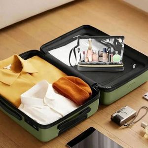 Bolsa de Cosméticos Transparente de PVC con Cierre de Cremallera Aprobada por la TSA, Organizador con Logotipo Personalizable, Resistente al Agua, Portátil, con Diseño Moderno - Product Image 2
