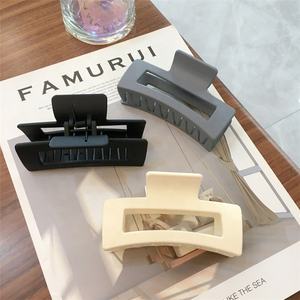 مشابك شعر كبيرة الحجم على طراز INS من أركير <span class=keywords><strong>2026</strong></span>، مشابك شعر مستطيلة مجوفة من الأكريليك المطفي، رائجة البيع بالجملة - Product Image 3