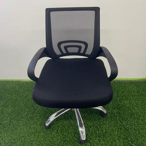 Silla <span class=keywords><strong>de</strong></span> Oficina <span class=keywords><strong>de</strong></span> Malla Transpirable Directa <span class=keywords><strong>de</strong></span> Fábrica para Oficina en Casa, Silla <span class=keywords><strong>de</strong></span> Malla <span class=keywords><strong>de</strong></span> Respaldo Medio con Reposabrazos Fijos - Product Image 3