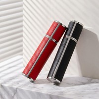 Atomiseur de parfum de luxe enveloppé de cuir 5ml 10ml, flacon de voyage miniature rechargeable à torsion, flacons cosmétiques vides sérigraphiés
