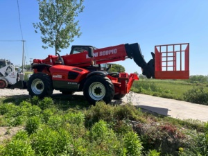<span class=keywords><strong>MANITOU</strong></span> Chariot <span class=keywords><strong>télescopique</strong></span> <span class=keywords><strong>12m</strong></span> Peinture d'origine Sans fuite d'huile Entièrement inspecté Prêt à être expédié - Product Image 3
