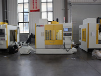 Centre d'usinage vertical CNC VMC650 3 axes haute précision, commande GSK, broche BT40, précision simple de 0,005 mm