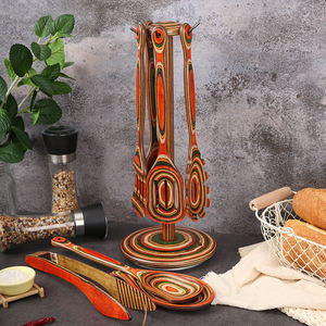 طقم أدوات مطبخ خشبية صلبة مكون من 6 قطع باللون الأخضر والبرتقالي، يشمل ملعقة وملعقة قلي ومصفاة - Product Image 6