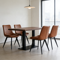 Chaise de salle à manger simple en similicuir brun foncé avec motif diamant et pieds en métal noir robustes pour cuisine et café