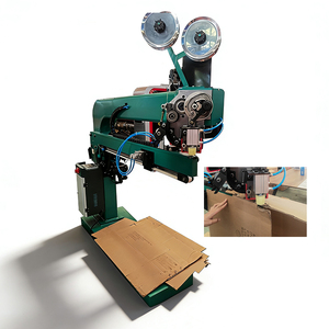 Machine d'emballage pour boîtes ondulées à bordure cousue, avec système de clouage décalé long-court personnalisé - Product Image 3