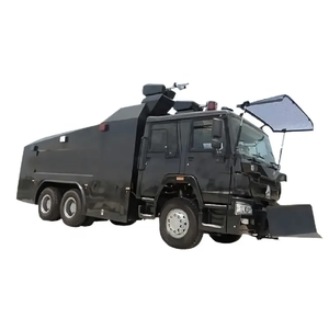 Camion de canon à eau anti-émeute ISUZU Hino HOWO 6x4 6x6 camion de pulvérisation de colorant/poivre/mousse - Product Image 6