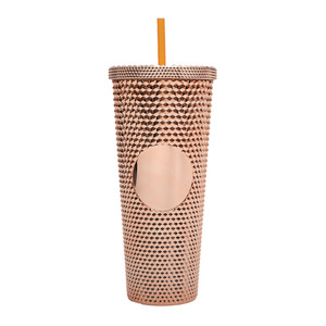 Bicchiere Diamantato da 710ml con Coperchio e Cannuccia, Tazza in Plastica da 24 Once per Campeggio e Caffè Freddo, Design Elegante con Borchie - Product Image 4