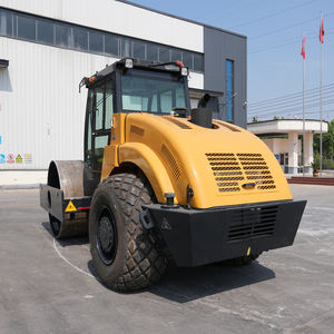 Yüksek kaliteli 10 Ton yol silindiri titreşimli pnömatik lastik silindiri - Product Image 2