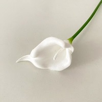 Hochwertige Künstliche PU Calla-Lilie Künstlicher Blumenstiel Modern Modisch Elegante Deko-Blume für Innenräume Hochzeit Abschlussfeier
