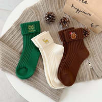 Belles chaussettes High Crew pour hommes Fabrication de chaussettes en vrac avec logo personnalisé Chaussettes d'hiver de haute qualité pour le jour de Noël quotidien
