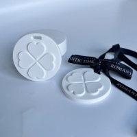 Diffuseur de parfum pour voiture, pendentif en plâtre solide, diffuseur d'huiles essentielles, aromathérapie, pierre parfumée, parfum suspendu, évaporation naturelle