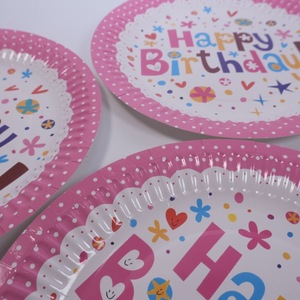 Platos de Papel Desechables Biodegradables y Ecológicos con Diseño de Dibujos Animados en Cartón Blanco Modelo 001 de Santong para Fiestas de Cumpleaños y Reuniones - Product Image 3