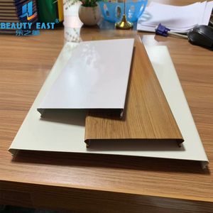 Couloir de balcon extérieur de couleur personnalisée Plafond en bande d'aluminium Gare ferroviaire Plafond linéaire en aluminium Matériau de construction - Product Image 5