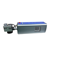 Machine de marquage laser à fibre, moteur à refroidissement par eau, haute précision, facile à utiliser, vitesse rapide, code-barres/code QR automatique pris en charge