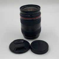 Objectif Canon EF 24-70mm F/2.8L IS USM d'occasion de haute qualité pour appareils plein format, idéal pour la photographie de portrait