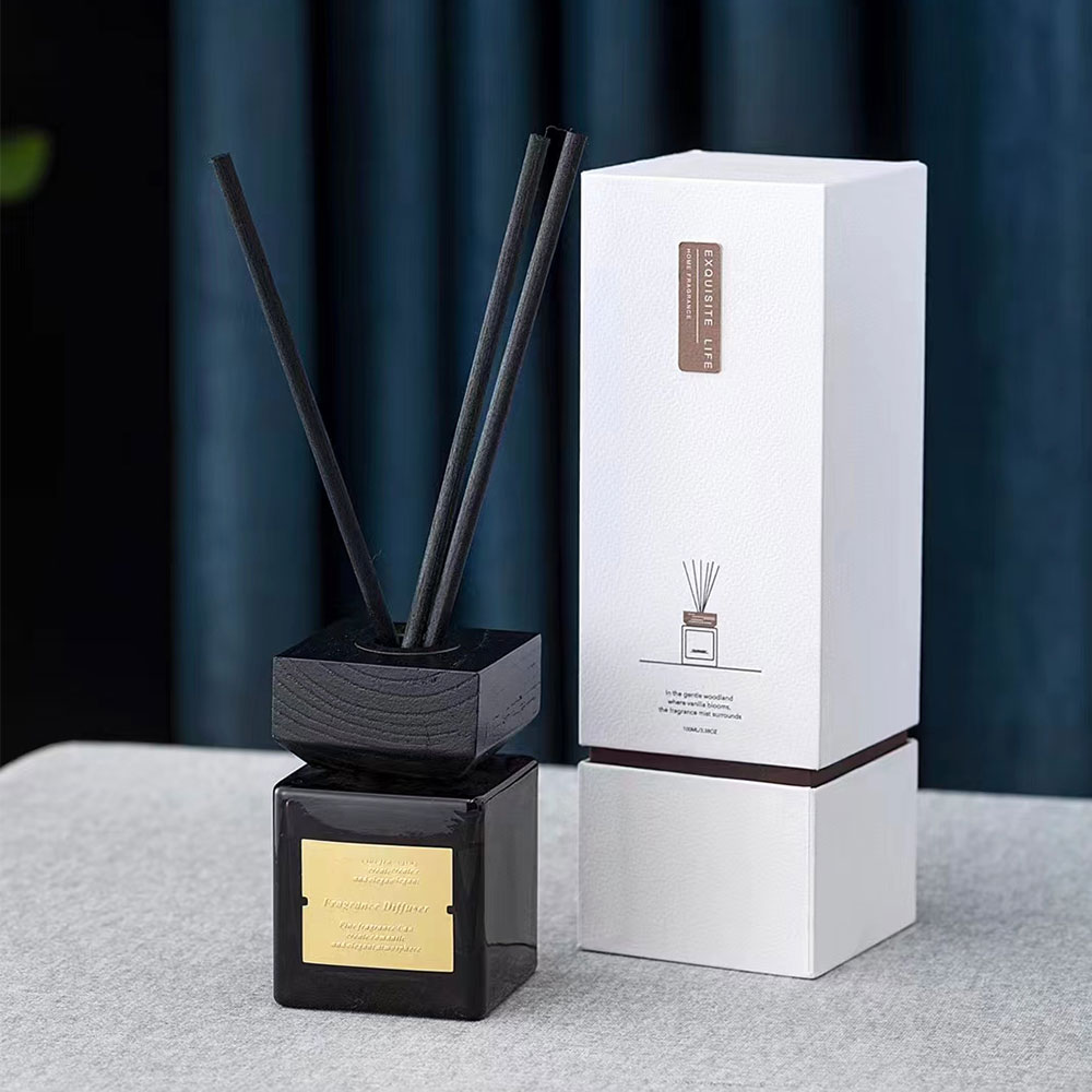 Square Luxury Black Glass Home Fragrance Reed Diffuser 500ml For Holiday 1