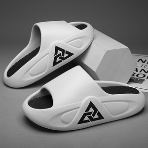 Sandali Estivi Personalizzati da Donna per la Spiaggia, Ciabatte Sportive Personalizzate in EVA con Logo per Uomo - Product Image 6