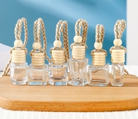 Meilleure Vente : Diffuseur de Parfum Liquide Suspendu pour Voiture, 8 ml, en Verre, avec Bouchon à Vis et Bouteille en Bois de Rangement