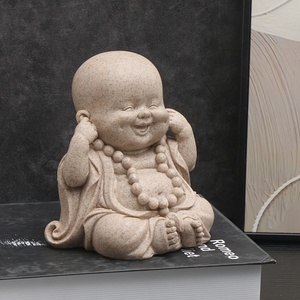 Adorabile Statuetta di Monaco in Resina Ispirata allo Zen - "Non veder niente, non udere niente, non dire niente" con Buddha Sorridente, Perfetta per Interni - Product Image 4