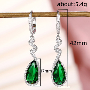 Pendientes largos con forma de lágrima de color verde para mujer, joyería de fiesta con diseño retorcido - Product Image 5
