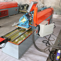 Machine de profilage de canaux Omega standard européenne, machine de fabrication de profilés en forme de chapeau pour la construction de plafonds en plaques de plâtre