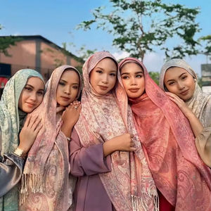 Haute qualité ethnique Jacquard Pashmina châle gland longue Paisley écharpe chaude pour l'hiver femmes Hijab Vintage frange en gros - Product Image 6