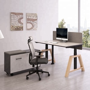 Bureau debout électrique intelligent à hauteur réglable avec double moniteur - Product Image 2