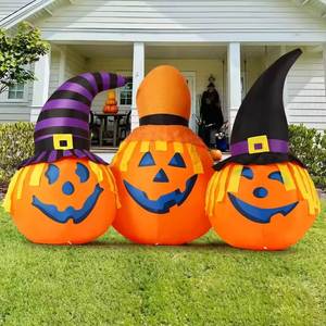 Décoration d'Halloween gonflable personnalisée de 6,5 pieds, combo citrouille et chapeau de sorcier gonflable d'extérieur avec lumières LED - Product Image 1