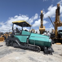 Machine à pavage VOGELE 2100-3L d'occasion pour les grands travaux routiers, avec des performances fiables et des composants bien entretenus