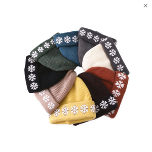 Nouveau bonnet tricoté chaud d'hiver avec motif jacquard à lettres, bonnets en laine pour femme, bonnet décontracté ample pour homme à grande taille - Product Image 1