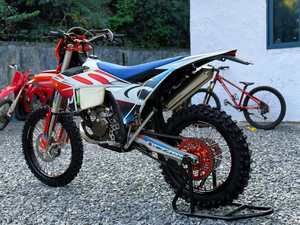 Hengjian 2026 S7 MT250 Pro Moto tout-terrain de course 250cc 2 temps Dirt Bike Enduro Motocross à essence - Product Image 6
