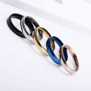 Anéis Minimalistas Polidos de 4mm com Bola Interna e Externa, Presente Popular Coreano e Japonês para Casais, Joias para Uso Diário e Dia dos Namorados, Venda a Granel - Product Image 3