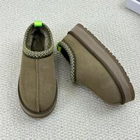 Bottes classiques pour femmes, bottes de neige de haute qualité, pantoufles chaudes à enfiler pour femmes, styles tendance pour chaussures à plateforme avec logo