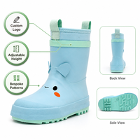 Adorables bottes de pluie bleu clair pour enfants avec des oreilles 3D, design de visage de dessin animé, bottes Wellington en caoutchouc naturel imperméables pour filles