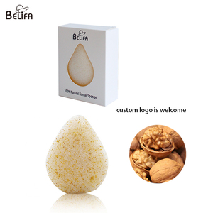 Éponge naturelle en konjac biologique Belifa, en forme de coquille, pour le corps et le visage, nettoyage en profondeur, exfoliation, noix de Grenoble, avec boîte - Product Image 4