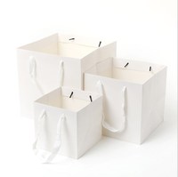 Sac en papier carré avec logo personnalisé pour les fleurs, sac de shopping pour fleurs, emballage de fleurs, sac cadeau avec votre propre logo