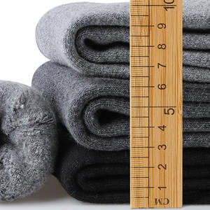 Vente <span class=keywords><strong>en</strong></span> gros Chaussettes chaudes <span class=keywords><strong>en</strong></span> <span class=keywords><strong>laine</strong></span> naturelle d'<span class=keywords><strong>alpaga</strong></span> épaisses et douces pour hommes - Product Image 4