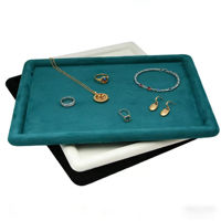 Plateau de présentation de bijoux en velours vert de luxe léger pour l'organisation des bijoux