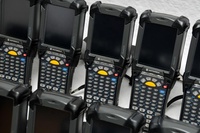 Computadora de Mano MC9090 en Oferta con Win CE 5.0 3.8 Pulgadas Pantalla QVGA con Clasificación IP64 en Stock