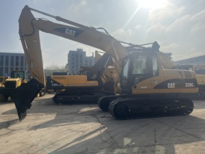 Excavatrice sur chenilles CAT320CL d'occasion, faible nombre d'heures de fonctionnement, moteur Cummins 2020, capacité de la benne de 20 tonnes, capacité de la benne de 1,2 m, poids de la machine de 22 000 kg, puissance de 103 W - Product Image 4