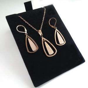 时尚XOXO玫瑰金饰品套装优雅吊坠耳环饰品套装 - Product Image 5