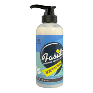 Champú Texturizador para Pelaje Grueso y Enredado con Efecto Voluminizador y Textura Firme para Perros, con Aromas Amaderados Premium - Product Image 1
