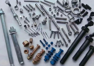 Pernos de Carrocería de Acero Aleado Oxidado Negro con Tuercas de Cabeza Redonda, Fábrica China para Construcción de Madera y Fijación de Terrazas - Product Image 3